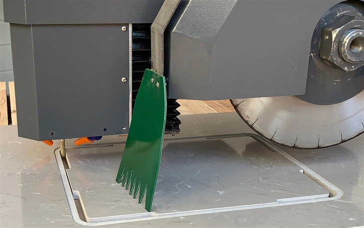 Quartz Cutting Machine